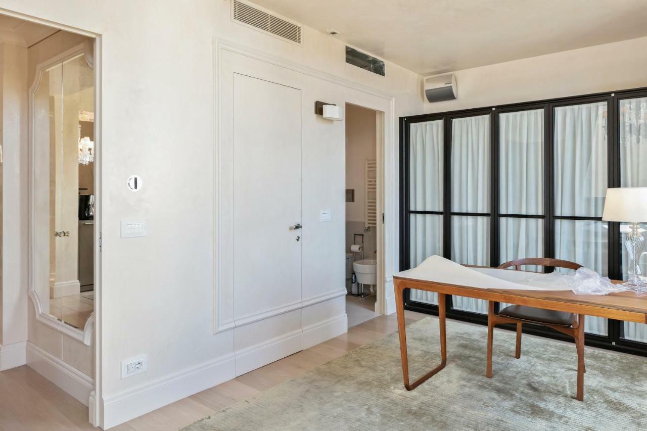 Apartamento Exclusive Penthouse Il Magnifico - Free Parking Florencia Exterior foto